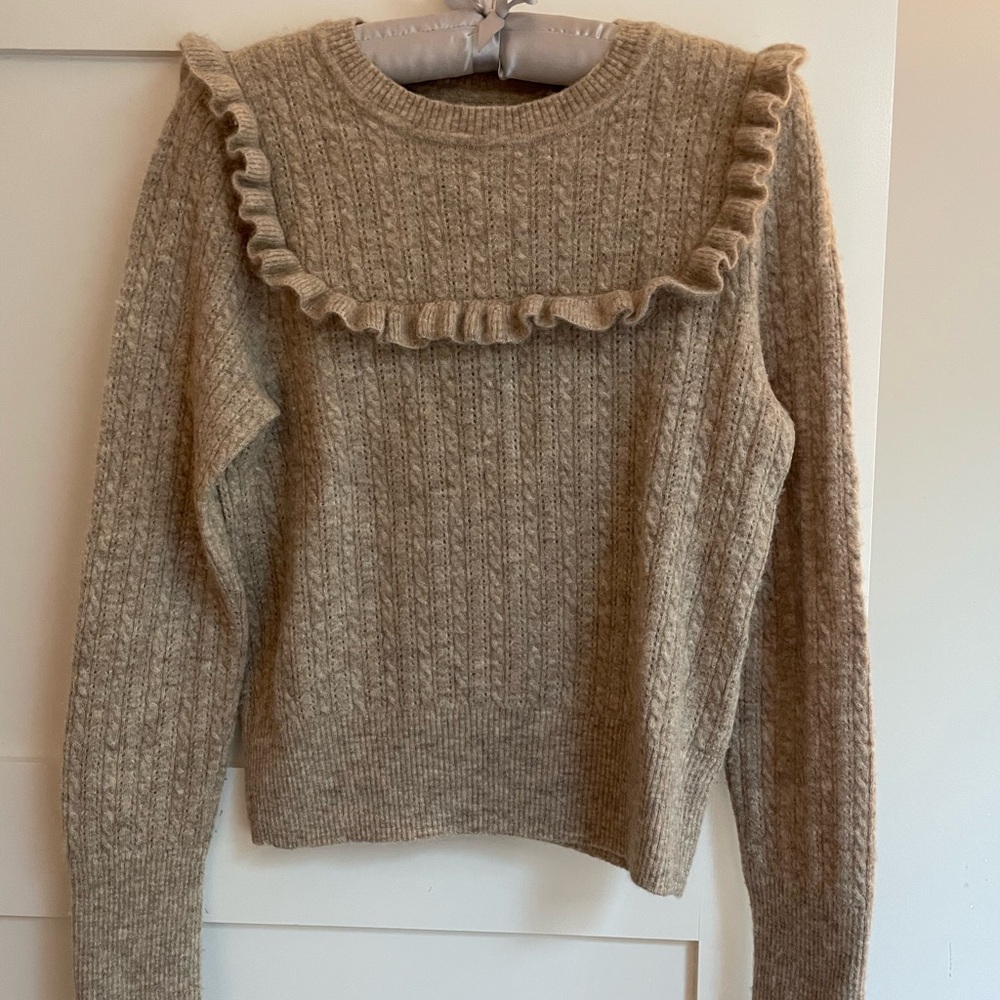 Doen Ruffled Crew Neck Sweater - Brown